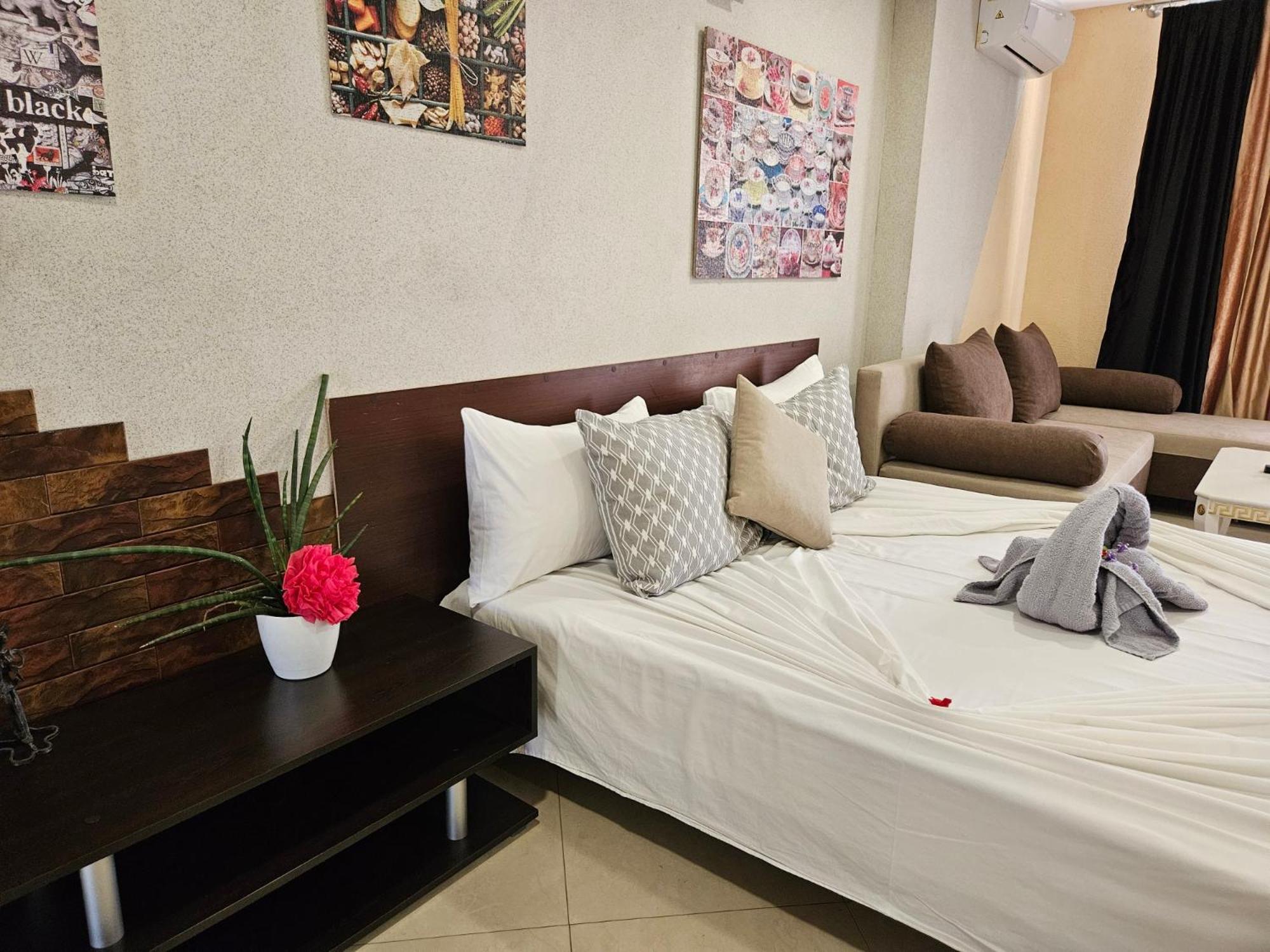 Paralax Hotel Varna Exterior foto